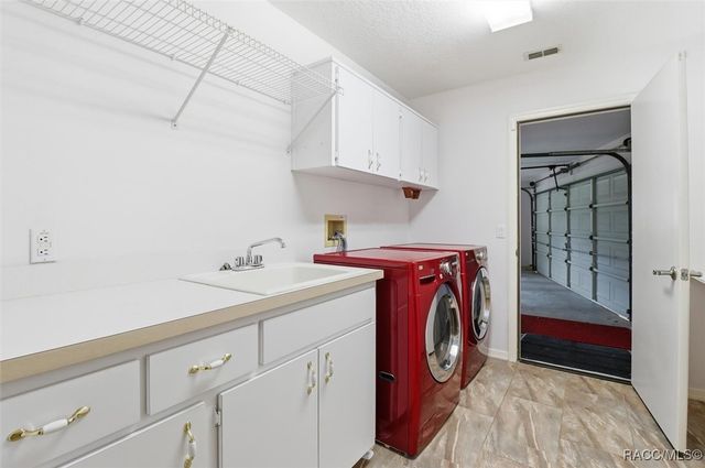 22 Mastic Court W, Homosassa, FL 34446