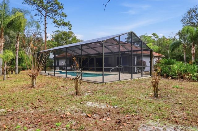 22 Mastic Court W, Homosassa, FL 34446