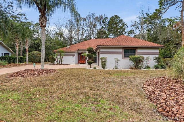 22 Mastic Court W, Homosassa, FL 34446