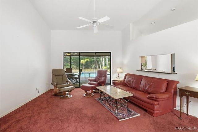 22 Mastic Court W, Homosassa, FL 34446