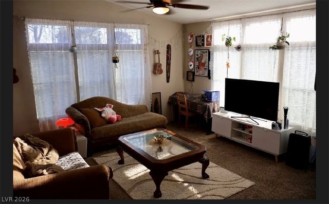 4964 Vista Flora Way, Las Vegas, NV 89121