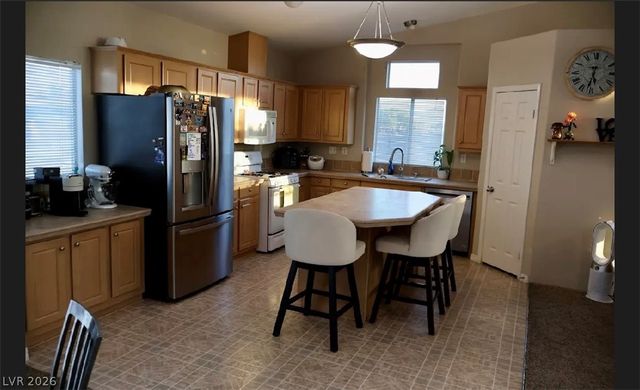 4964 Vista Flora Way, Las Vegas, NV 89121