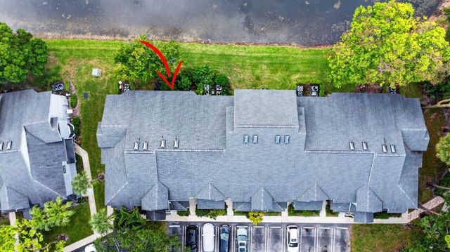 907 Harbour Pointe Way, Greenacres, FL 33413