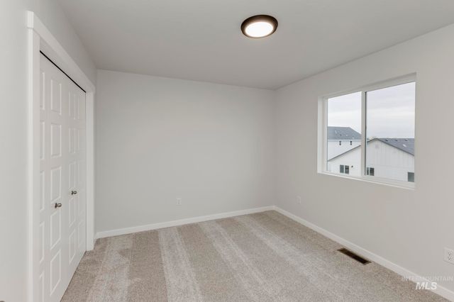 10513 W Tinder St, Star, ID 83669