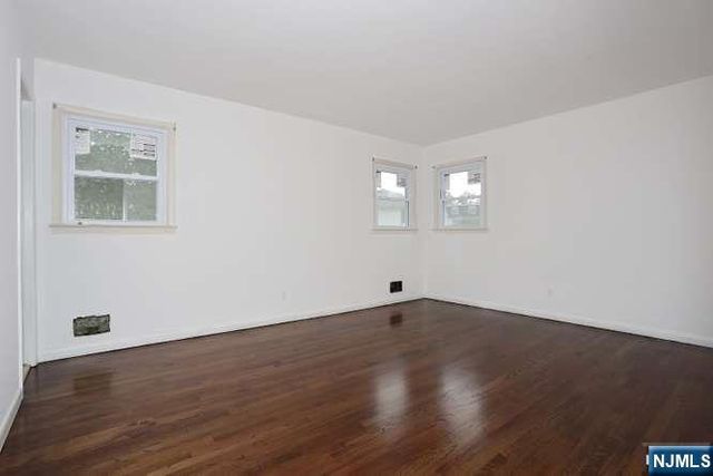 7-32 Richard Street, Fair Lawn, NJ 07410