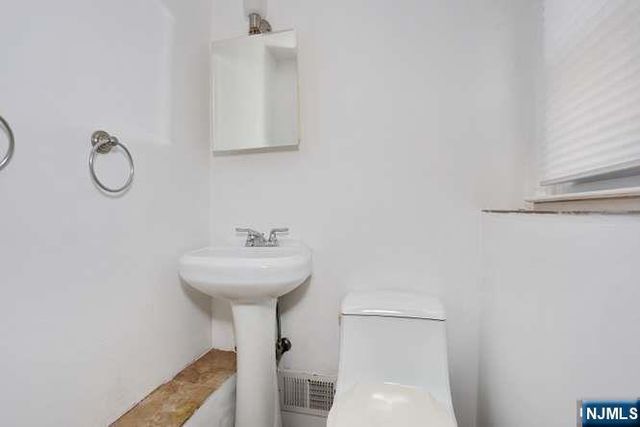 7-32 Richard Street, Fair Lawn, NJ 07410