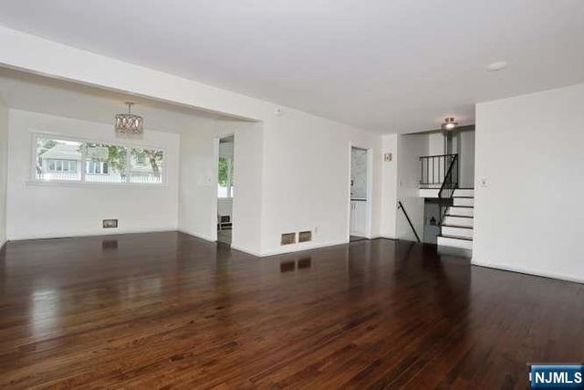7-32 Richard Street, Fair Lawn, NJ 07410