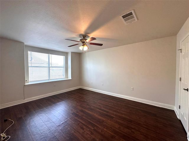 506 Delmar Ave B, Austin, TX 78752