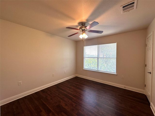 506 Delmar Ave B, Austin, TX 78752