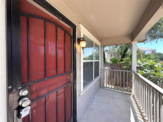 506 Delmar Ave B, Austin, TX 78752