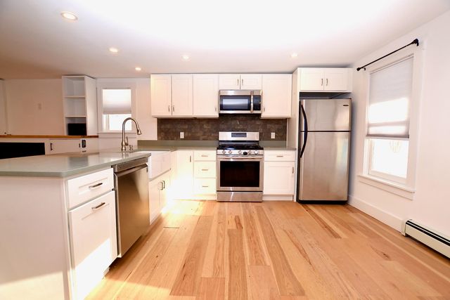 12 East Street, Waterbury, VT 05676