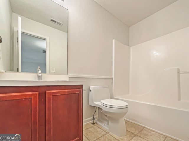 517 Jaclyn Circle, Mcdonough, GA 30253