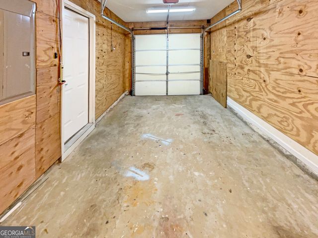 517 Jaclyn Circle, Mcdonough, GA 30253