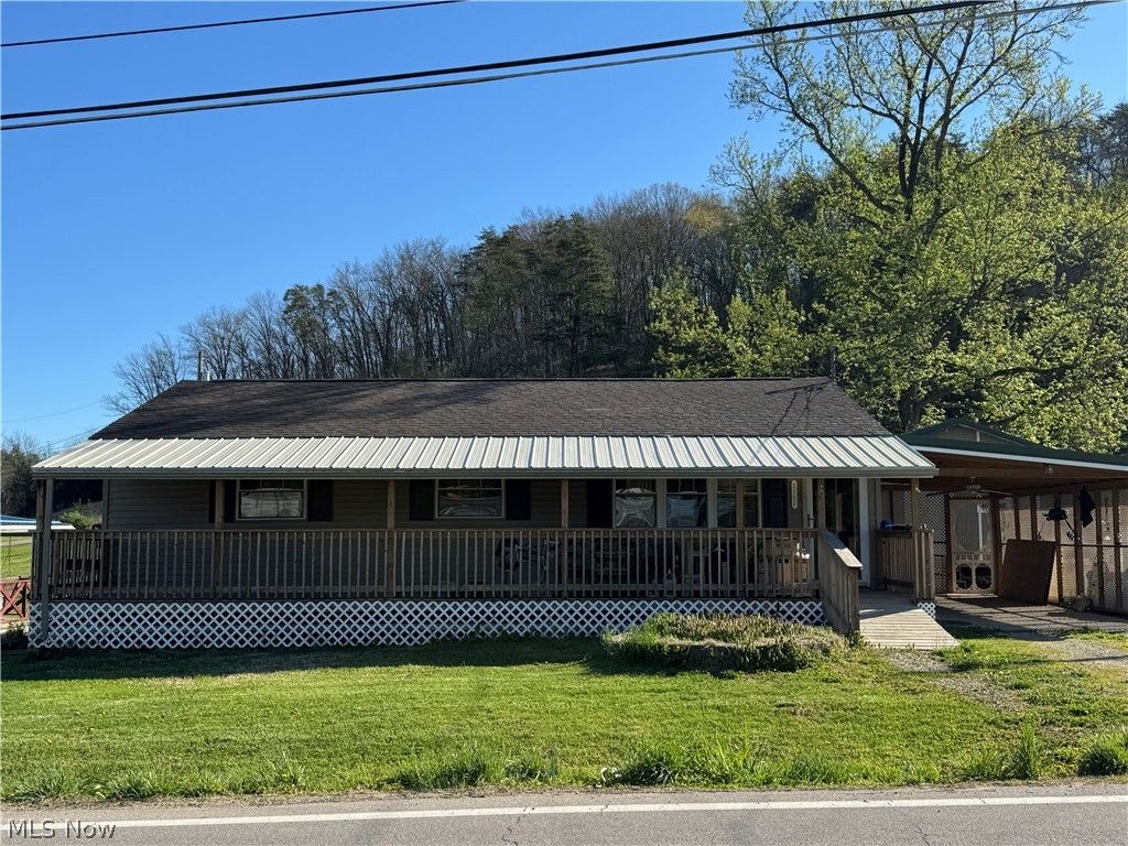 2700 Core Road, Parkersburg, WV 26104