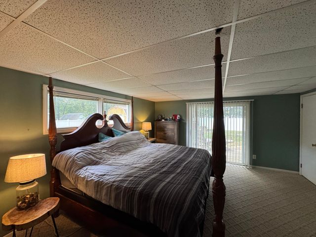 2561 Lake Shore Drive, Howard Twp, MI 49120