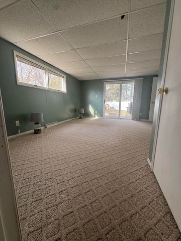 2561 Lake Shore Drive, Howard Twp, MI 49120