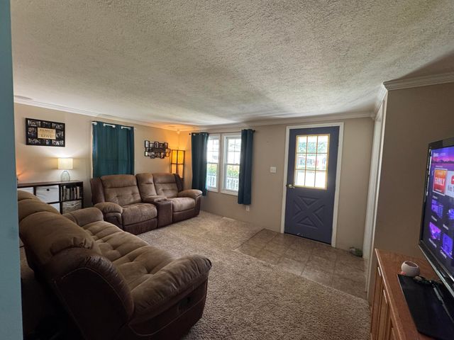 2561 Lake Shore Drive, Howard Twp, MI 49120