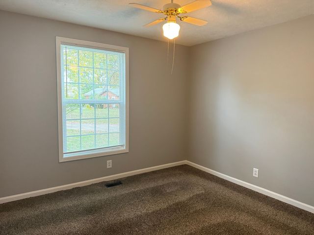 104 Cornelia Ct, Clarksville, TN 37042