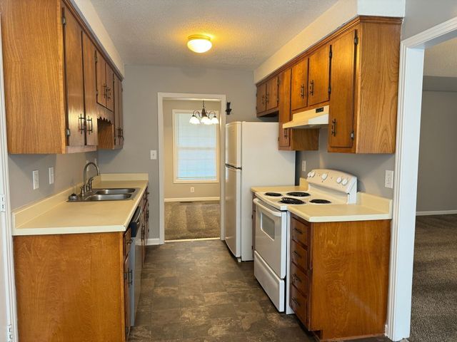 104 Cornelia Ct, Clarksville, TN 37042
