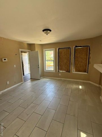 14889 Sussex Street, Detroit, MI 48227