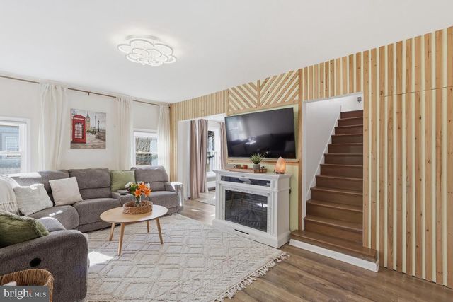 95 PARK AVE, Morrisville, PA 19067