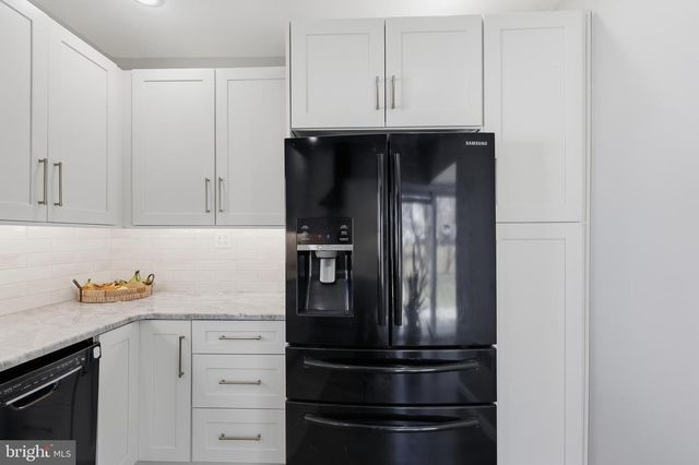 95 PARK AVE, Morrisville, PA 19067