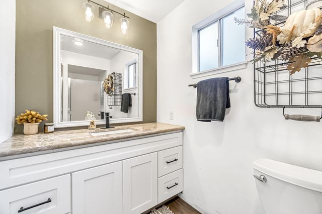 1103 S Linda Vista Street, Visalia, CA 93277