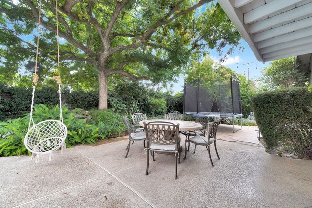 1103 S Linda Vista Street, Visalia, CA 93277