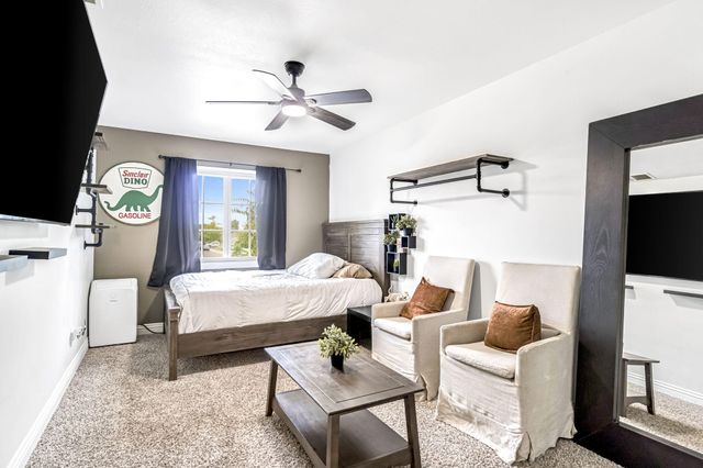 1103 S Linda Vista Street, Visalia, CA 93277