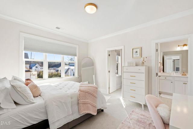 4104 Green Chase Way, Apex, NC 27539