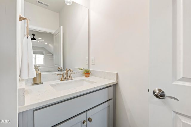 4104 Green Chase Way, Apex, NC 27539