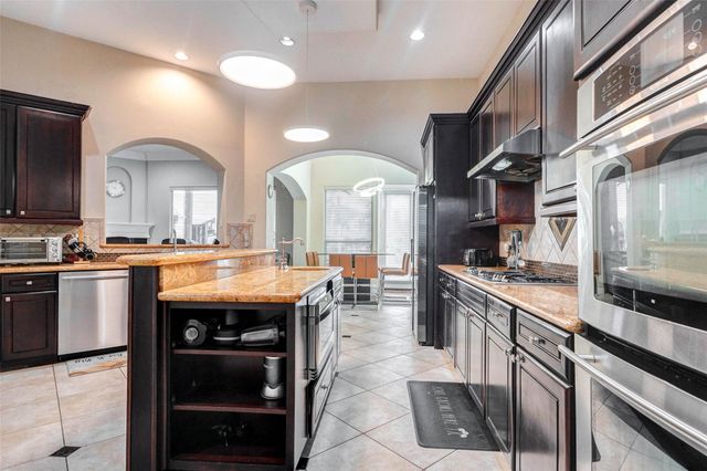 9003 Knightwood Court, Richmond, TX 77469