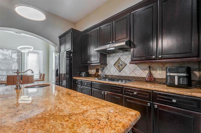 9003 Knightwood Court, Richmond, TX 77469