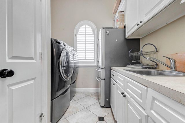 9003 Knightwood Court, Richmond, TX 77469