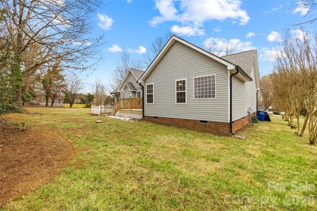 108 Woodstork Cove Road, Mooresville, NC 28117