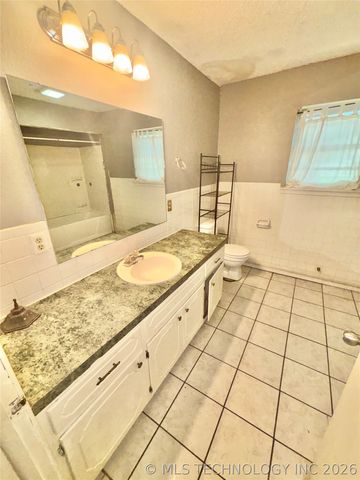 904 N Broadway Street, Stigler, OK 74462