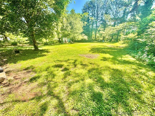 904 N Broadway Street, Stigler, OK 74462