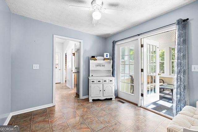 259 Strathmore Drive, Sharpsburg, GA 30277