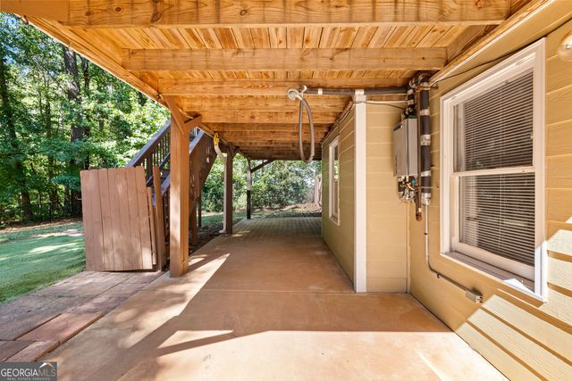 259 Strathmore Drive, Sharpsburg, GA 30277