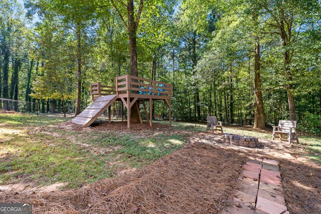 259 Strathmore Drive, Sharpsburg, GA 30277