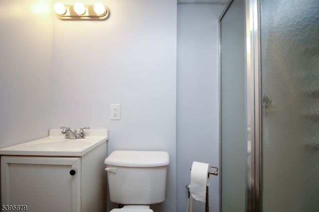 41 Swartswood Rd, Newton Town, NJ 07860