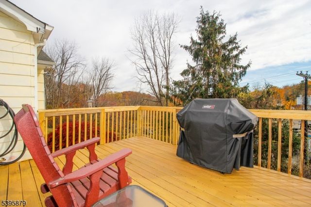 41 Swartswood Rd, Newton Town, NJ 07860