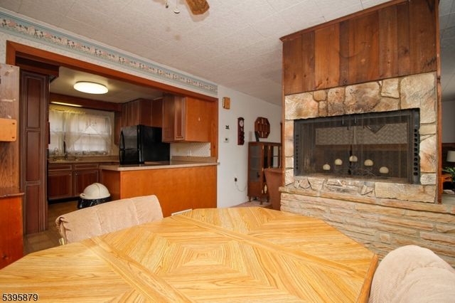 41 Swartswood Rd, Newton Town, NJ 07860