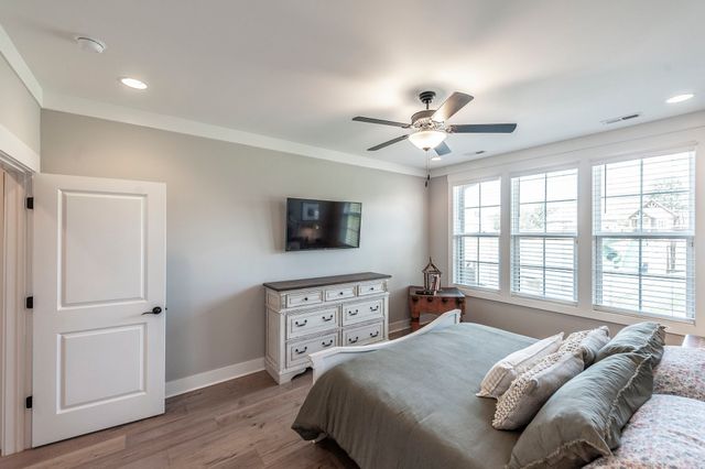 977 Westbrook Dr, Gallatin, TN 37066