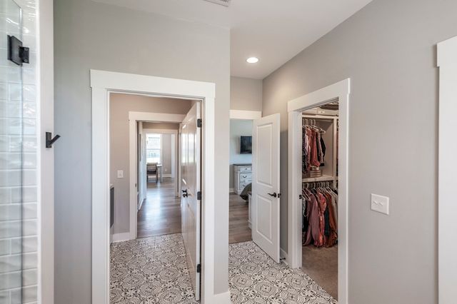 977 Westbrook Dr, Gallatin, TN 37066