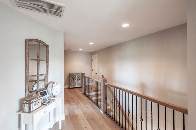 977 Westbrook Dr, Gallatin, TN 37066