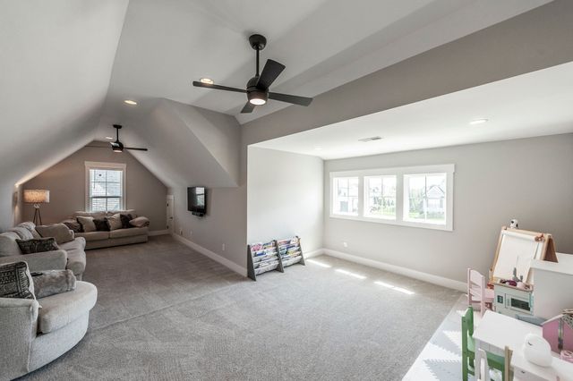 977 Westbrook Dr, Gallatin, TN 37066