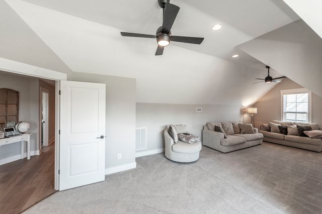 977 Westbrook Dr, Gallatin, TN 37066