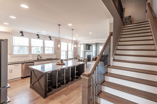 977 Westbrook Dr, Gallatin, TN 37066