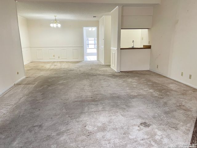 7738 Chambers Rd Apt 403, San Antonio, TX 78229